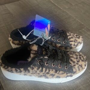 Sketchers sandals